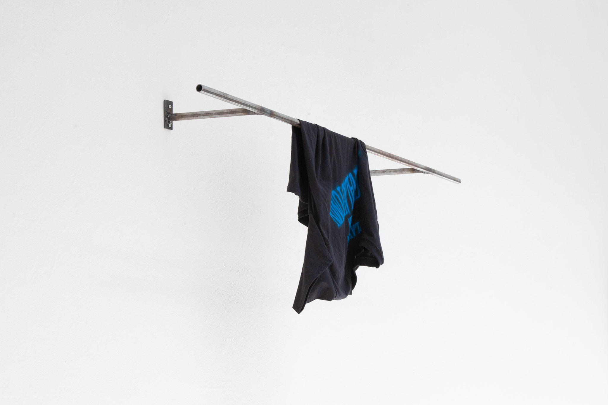 <em>Playlist for an eternal Autumn (merch)</em>, 2024. Exhibition view: <em>Playlist for an eternal Autumn</em>, DNSEP, Haute Ecole des Arts du Rhin, Strasbourg (FR), 2024. Photo © ALLOK7.FR